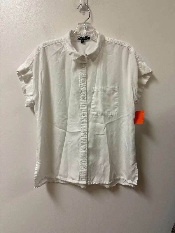 Top Short Sleeve By Velvet Heart In White, Size: M