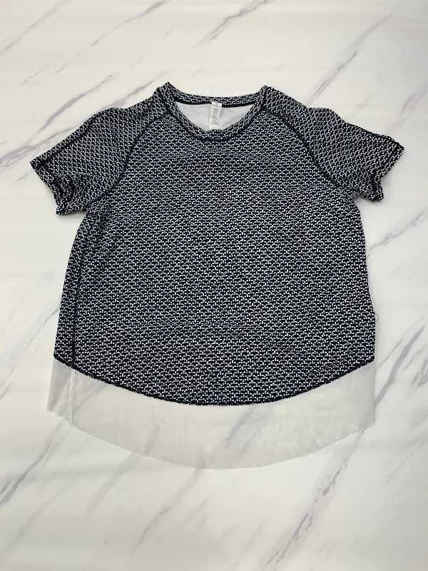 Athletic Top Short Sleeve By Lululemon  Size: 2