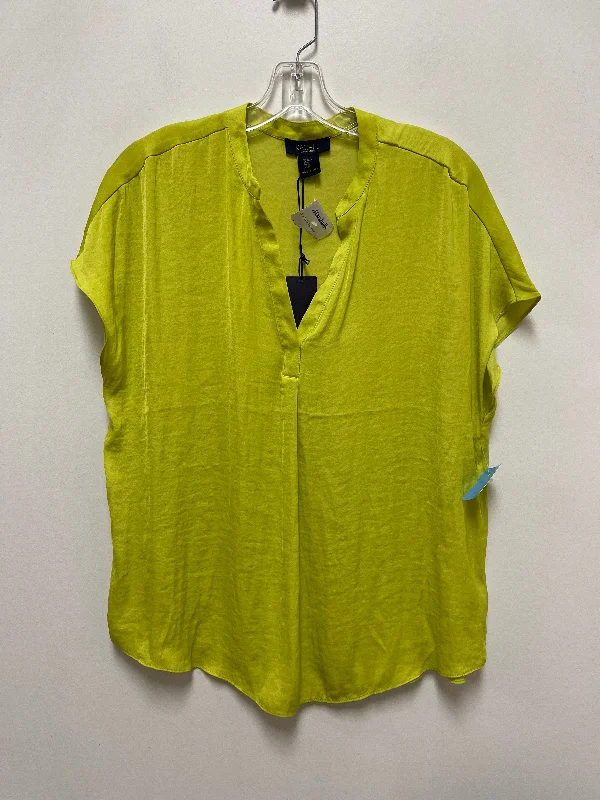 Top Short Sleeve By Rachel Roy In Green, Size: M