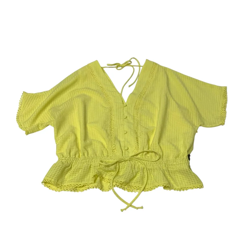 Top Short Sleeve By Clothes Mentor In Yellow, Size: Xl