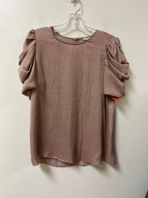 Top Short Sleeve By Naked Zebra In Mauve, Size: M