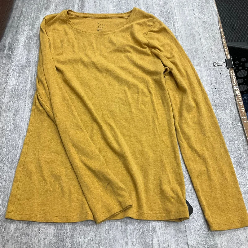 Top Long Sleeve Basic By A New Day In Gold, Size: M