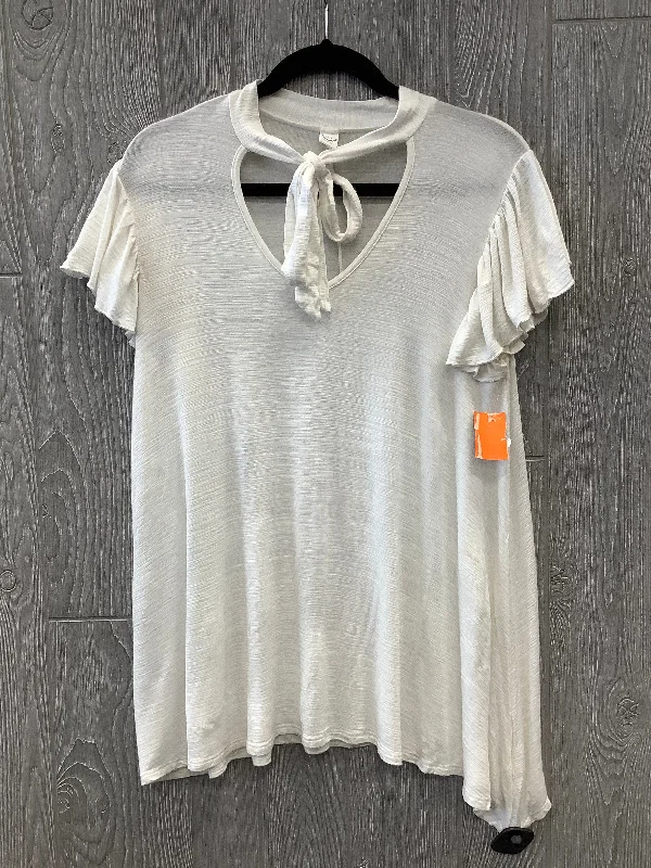 Top Short Sleeve By Clothes Mentor In White, Size: M