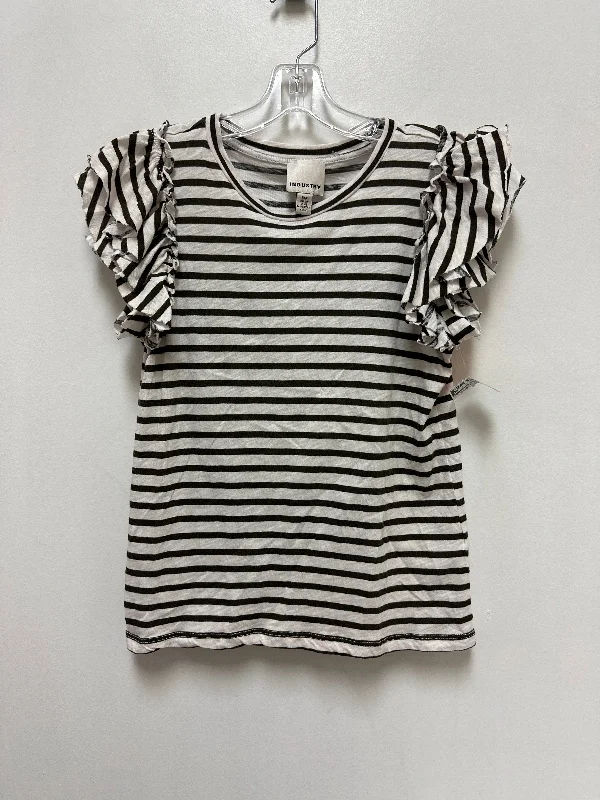 Top Short Sleeve By Clothes Mentor In Striped Pattern, Size: S