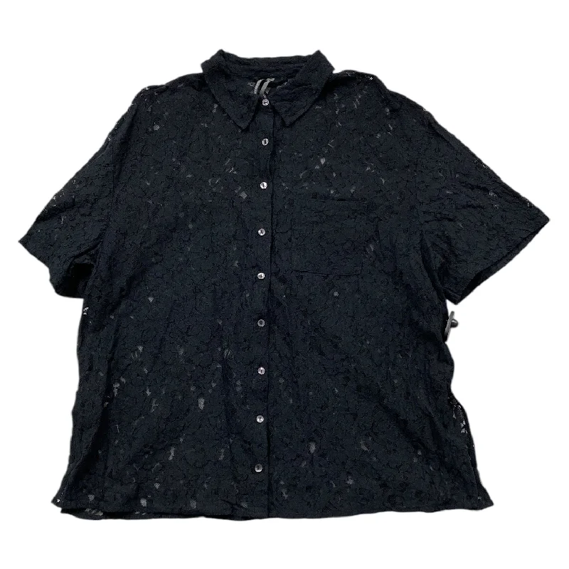 Top Short Sleeve By Anthropologie In Black, Size: L