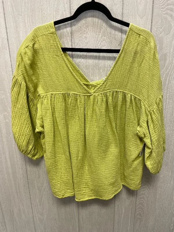 Top Short Sleeve By Ces Femme In Green, Size: M