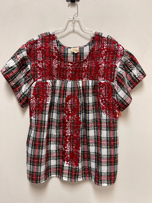 Top Short Sleeve By Clothes Mentor In Plaid Pattern, Size: Xl