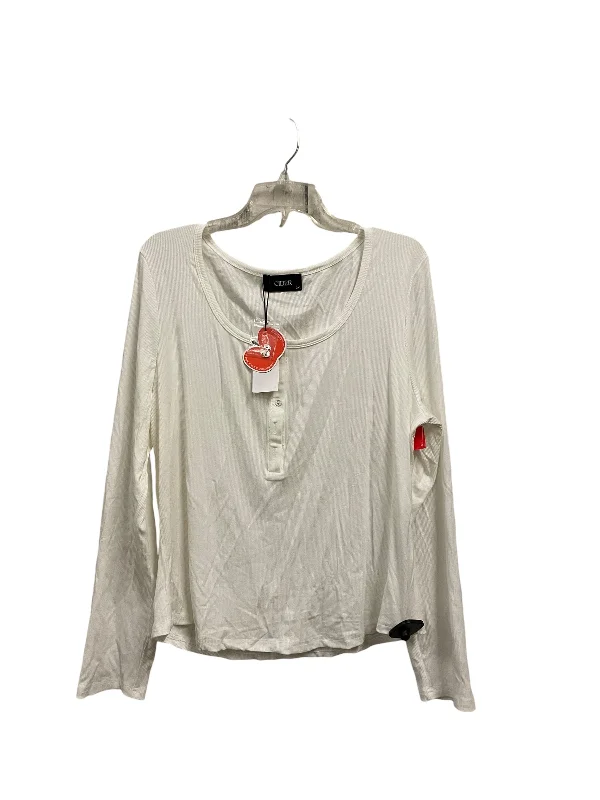 Top Long Sleeve By Clothes Mentor In White, Size: 2x