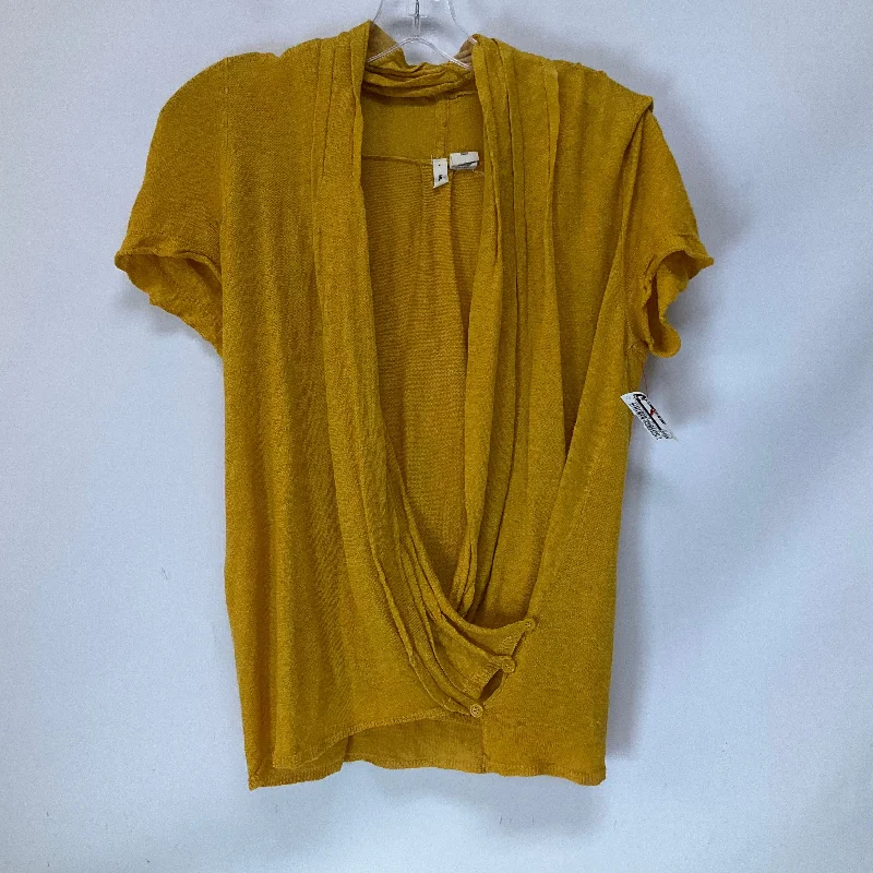 Top Short Sleeve By Moth In Yellow, Size: M