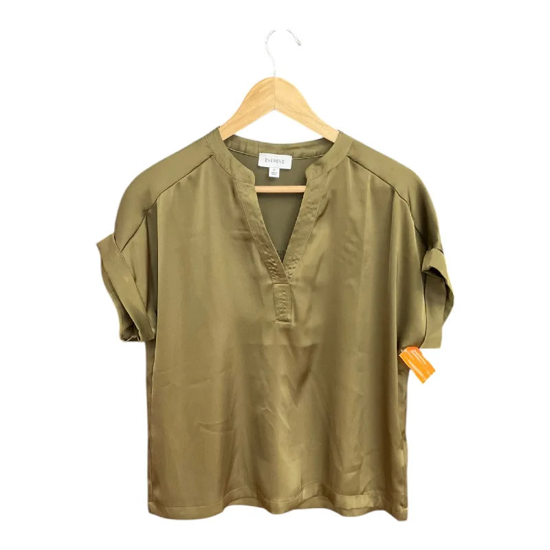 Top Short Sleeve By Evereve In Green, Size: M