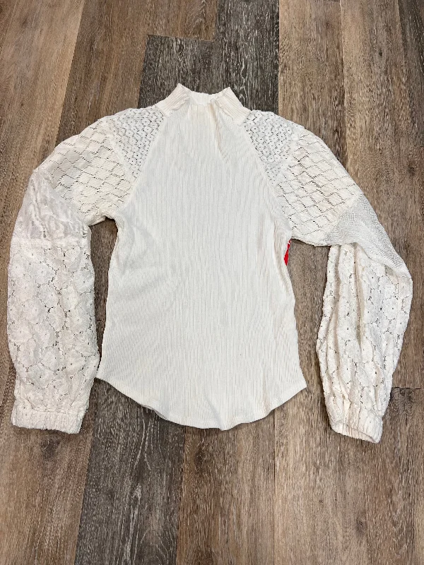 Top Long Sleeve By Free People In White, Size: L